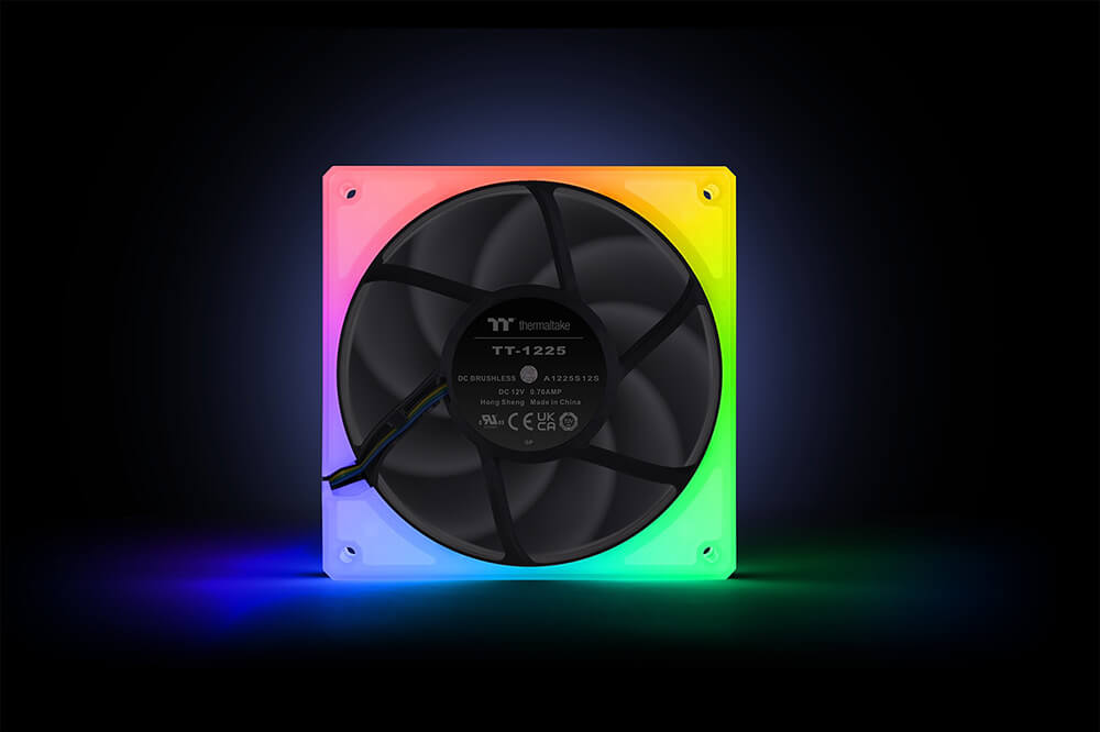 Thermaltake サーマルテイク TOUGHFAN 12 RGB Radiator Fan 3 Pack CL